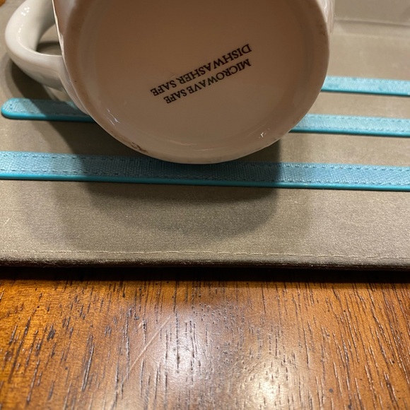 Coffee cup. Large side.  XOXO - Picture 5 of 5